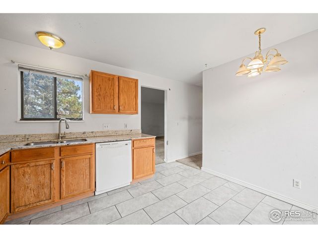 990 W 133rd Cir B, Denver, CO 80234
