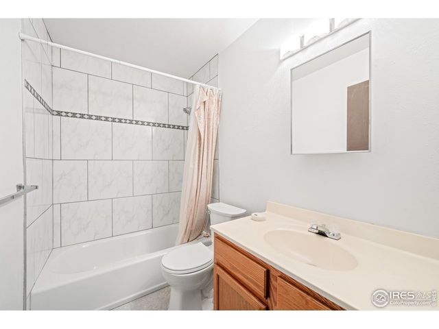 990 W 133rd Cir B, Denver, CO 80234