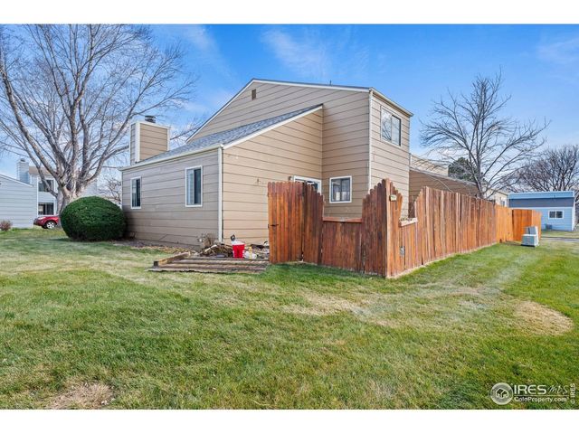 990 W 133rd Cir B, Denver, CO 80234