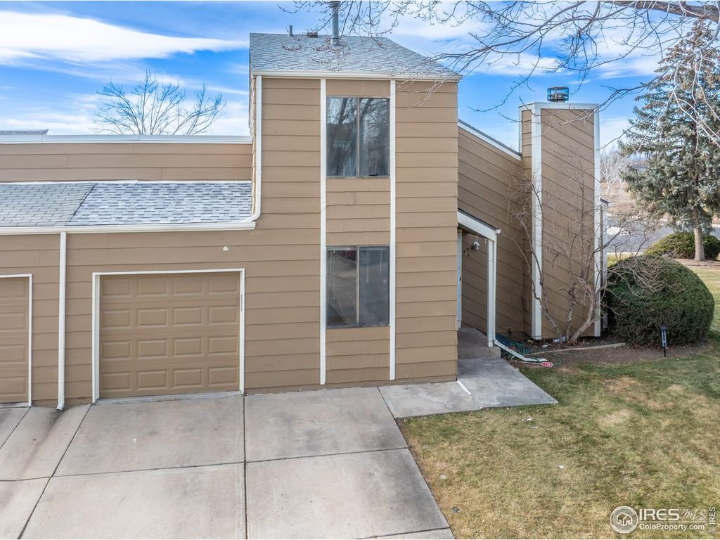 990 W 133rd Cir B, Denver, CO 80234