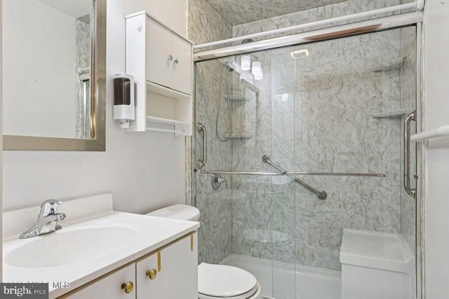 409 SINCLAIR AVE, Lanoka Harbor, NJ 08734