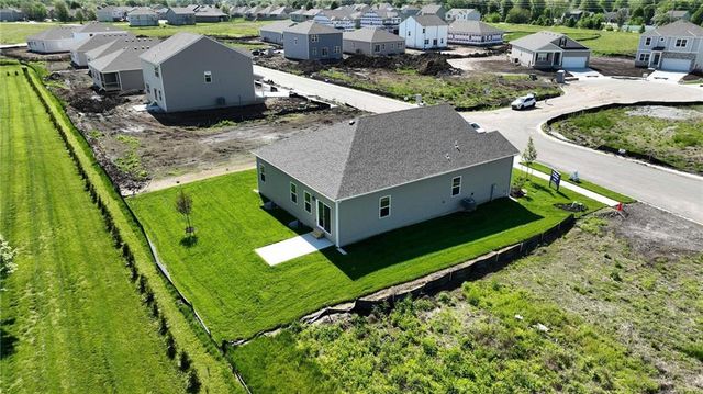 10276 Sorano Drive, Peculiar, MO 64078