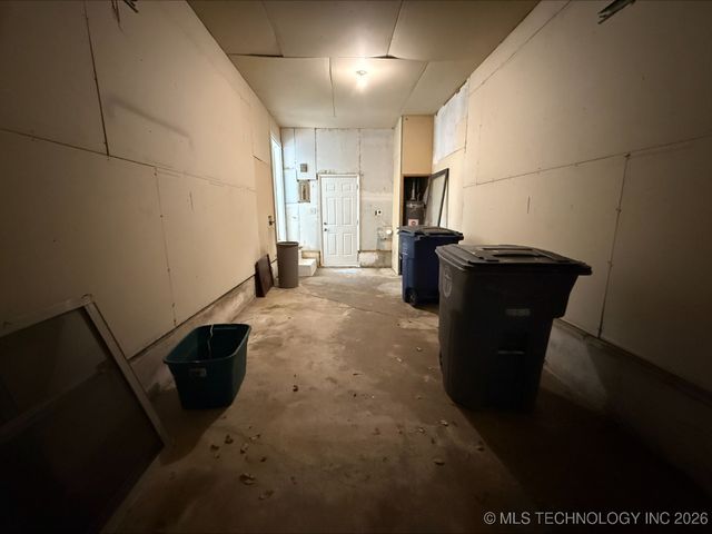 1908 W 47th Place, Tulsa, OK 74107