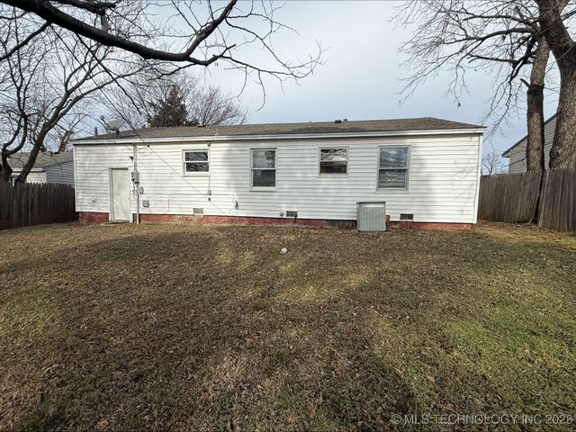 1908 W 47th Place, Tulsa, OK 74107