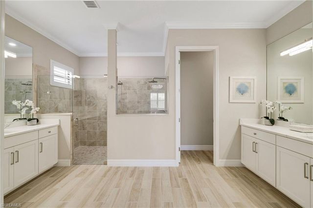 28003 Wicklow CT, Bonita Springs, FL 34135