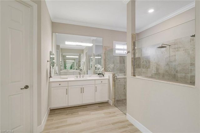 28003 Wicklow CT, Bonita Springs, FL 34135