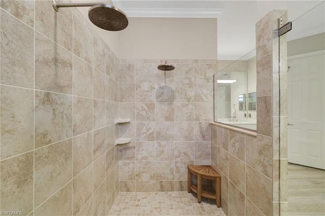 28003 Wicklow CT, Bonita Springs, FL 34135