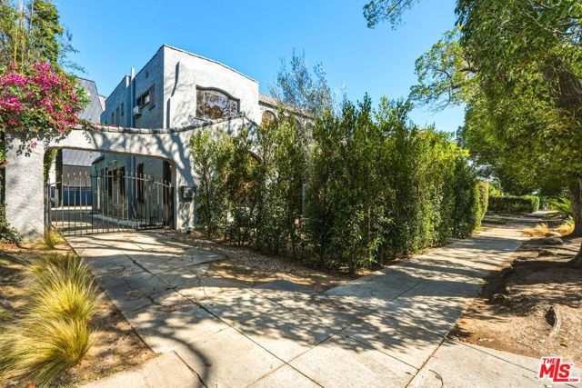 1284 S Cloverdale Avenue, Los Angeles, CA 90019