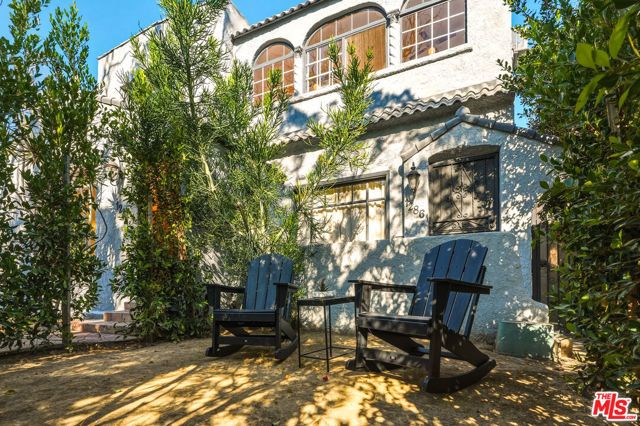 1284 S Cloverdale Avenue, Los Angeles, CA 90019
