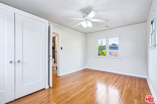 1284 S Cloverdale Avenue, Los Angeles, CA 90019