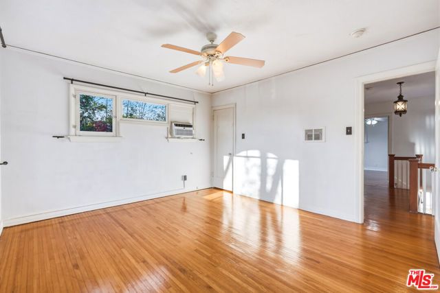 1284 S Cloverdale Avenue, Los Angeles, CA 90019