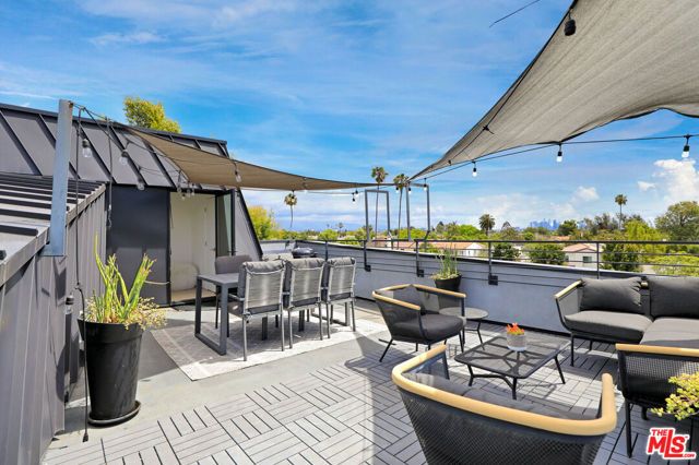 1284 S Cloverdale Avenue, Los Angeles, CA 90019
