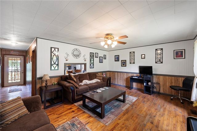 1440 N Shore Road, Atkins, AR 72823