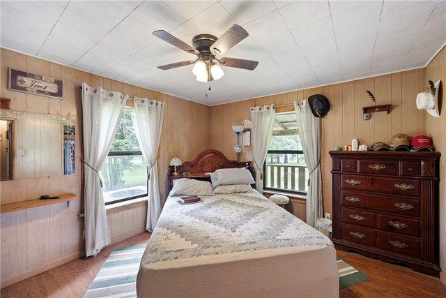 1440 N Shore Road, Atkins, AR 72823