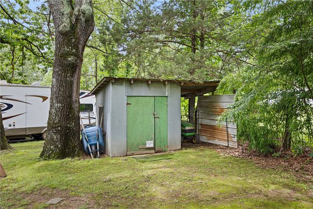 1440 N Shore Road, Atkins, AR 72823