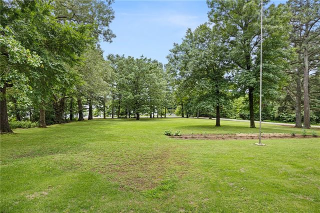 1440 N Shore Road, Atkins, AR 72823