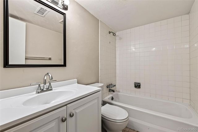 7342 S Xenia Circle B, Centennial, CO 80112