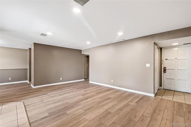 7342 S Xenia Circle B, Centennial, CO 80112