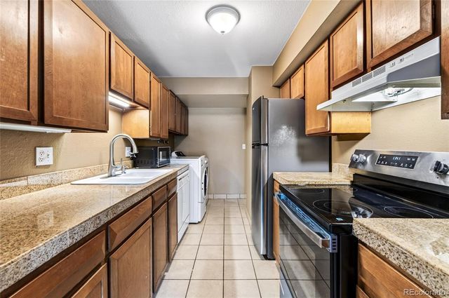 7342 S Xenia Circle B, Centennial, CO 80112