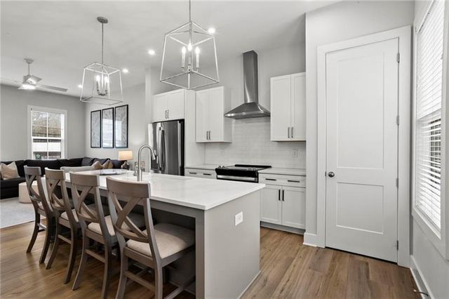 144 Chestnut Circle, Atlanta, GA 30342