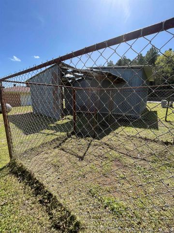 1608 E FM 124, Beckville, TX 75631