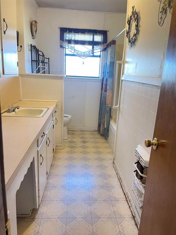 1608 E FM 124, Beckville, TX 75631