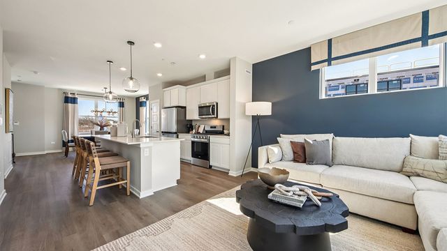 2227 Waters Edge Drive, Schaumburg, IL 60173