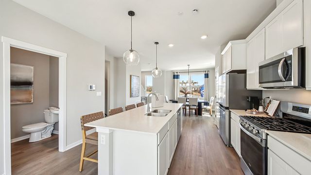2227 Waters Edge Drive, Schaumburg, IL 60173