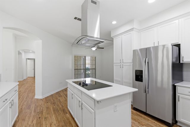 8925 Crestview Drive, Denton, TX 76207