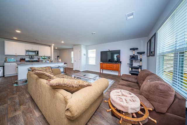 212 Coral Sunset Way, Summerville, SC 29486
