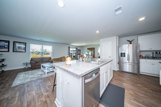 212 Coral Sunset Way, Summerville, SC 29486