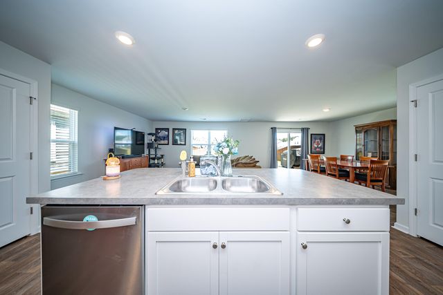 212 Coral Sunset Way, Summerville, SC 29486