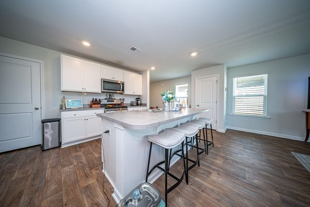 212 Coral Sunset Way, Summerville, SC 29486