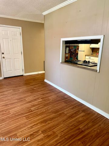 176 Revell Road, Grenada, MS 38901