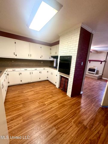 176 Revell Road, Grenada, MS 38901