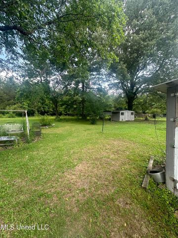 176 Revell Road, Grenada, MS 38901