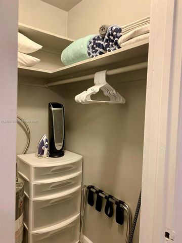 1130 NE 81st St 3, Miami, FL 33138