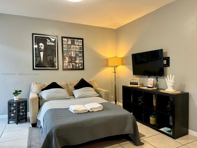 1130 NE 81st St 3, Miami, FL 33138