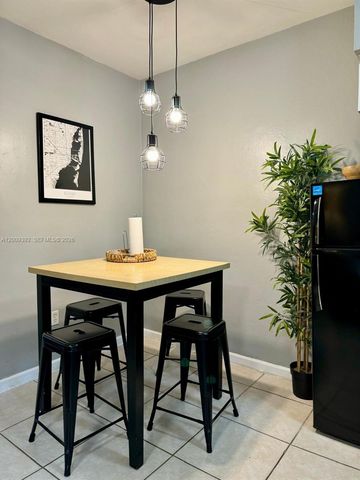 1130 NE 81st St 3, Miami, FL 33138