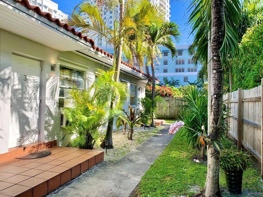 1130 NE 81st St 3, Miami, FL 33138