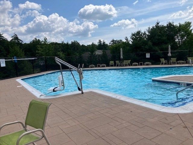 106 Sherwood Dr, Methuen, MA 01844