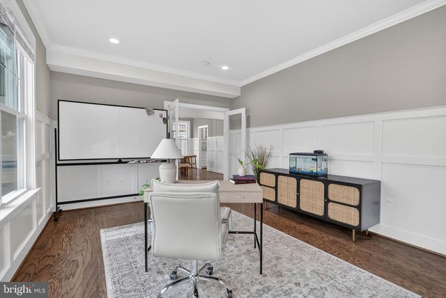 6804 FARRAGUT AVE, Falls Church, VA 22042