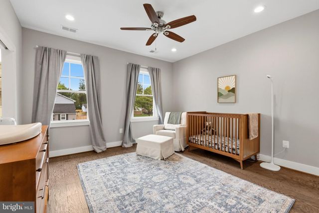 6804 FARRAGUT AVE, Falls Church, VA 22042