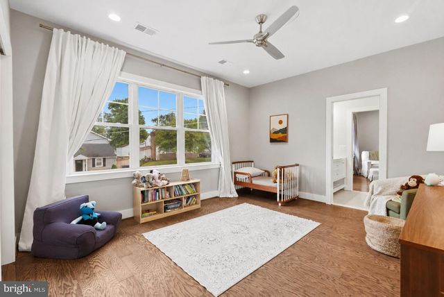 6804 FARRAGUT AVE, Falls Church, VA 22042