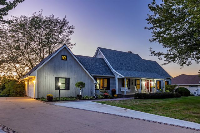 2125 W 15th Street S, Newton, IA 50208