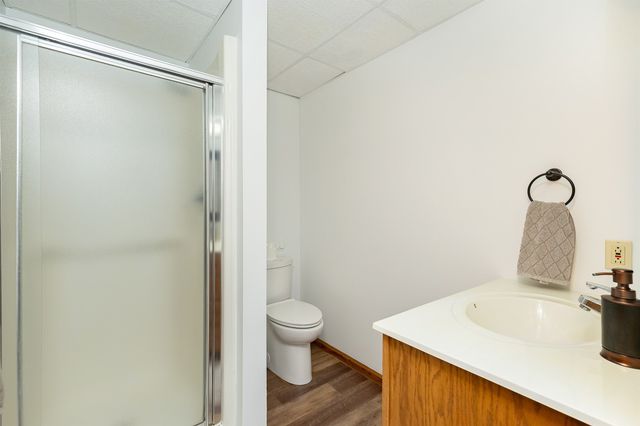 2125 W 15th Street S, Newton, IA 50208