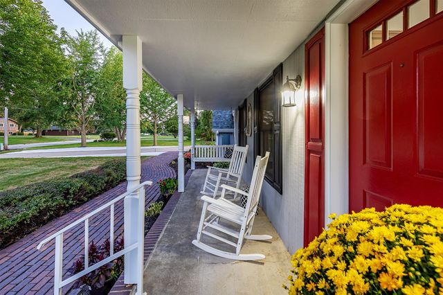 2125 W 15th Street S, Newton, IA 50208