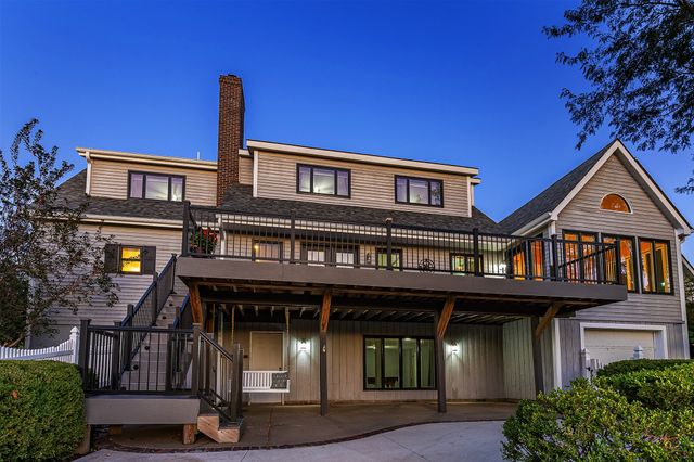 2125 W 15th Street S, Newton, IA 50208