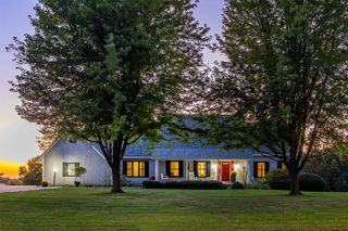 2125 W 15th Street S, Newton, IA 50208