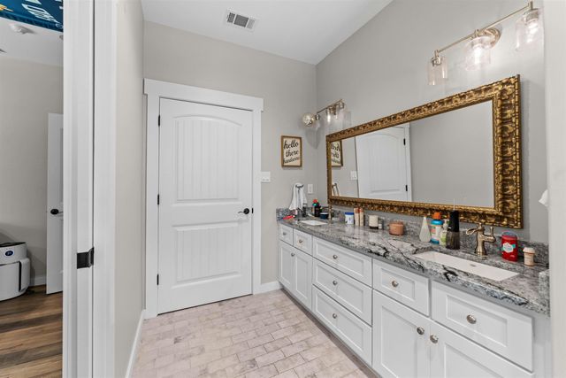 4241 Brody Crossing, Benton, AR 72015